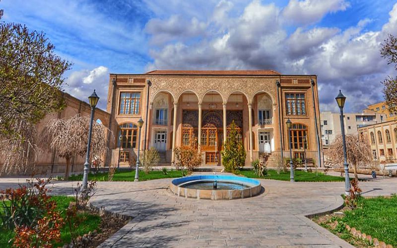 خانه بهنام,خانه های تاریخی ایران,جاذبه های تاریخی تبریز,جاهای دیدنی تبریز,جاذبه های تاریخی آذربایجان شرقی,تور تبریز,شیدرخ تراولخانه بهنام,خ